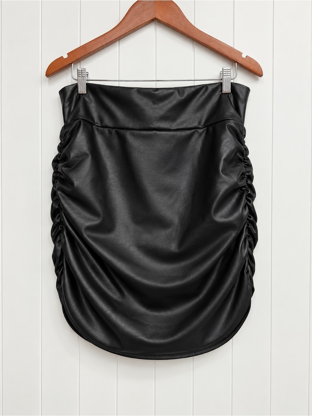 High Waisted Tummy Control Ruched 2-in-1 Fleece PU Mini Skirt Medium Long NWOT